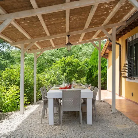 Lavinia By Interhome